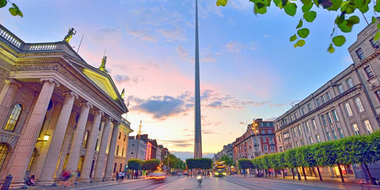 Dublin Hop-On Hop-Off Sightseeing Bus Tours – Iconic landmarks, panoramic city views, and must-see attractions in 2026 Hop-on hop-off sightseeing bus tours in Dublin, Ireland – Top landmarks, famous attractions, and hidden gems in 2026