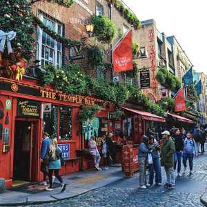 Visit Dublin from a Hop-On Hop-Off sightseeing bus – Explore landmarks and attractions in 2026 Hop on the open-top bus in Dublin, Ireland – Discover top attractions, monuments, and hidden gems with a hop-on hop-off tour in 2026